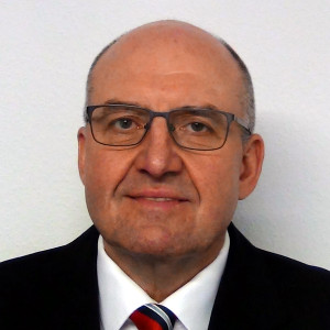 Dr. Helmut Hupfer